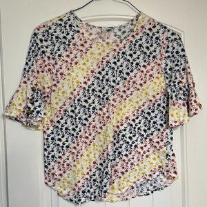 EST 1946 Cute ruffle sleeve shirt with red, blue and yellow print